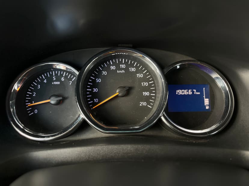 Renault Sandero с пробегом, 2016 год, Волгоград, 1.6 бензин, Механика - вид 13