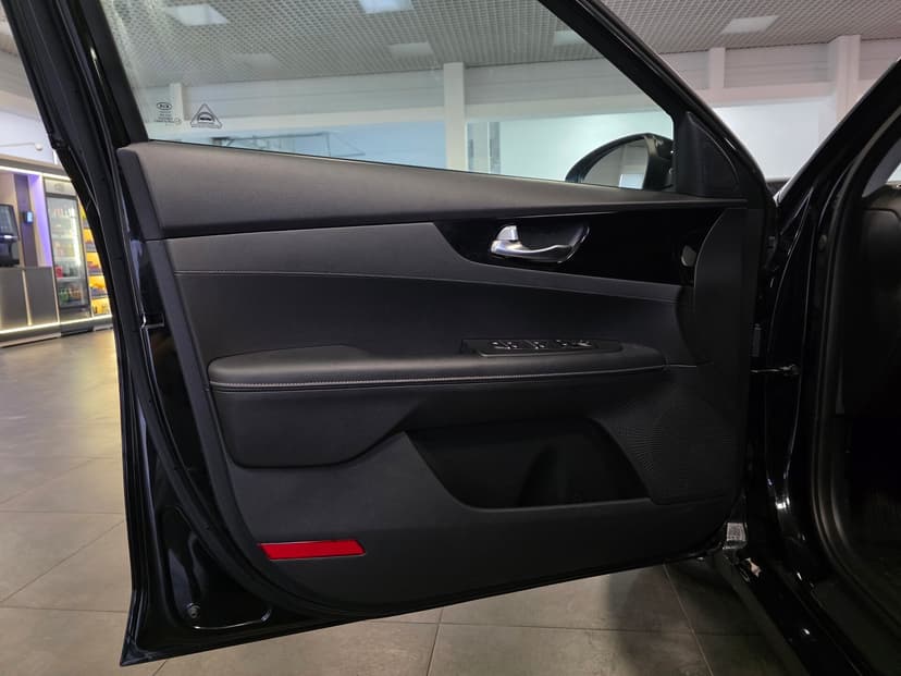 KIA Cerato с пробегом, 2021 год, Волгоград, 2.0 бензин, Автомат - вид 21