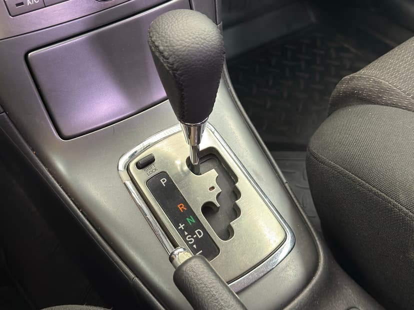 Toyota Avensis с пробегом, 2006 год, Волгоград, 1.8 бензин, Автомат - вид 12