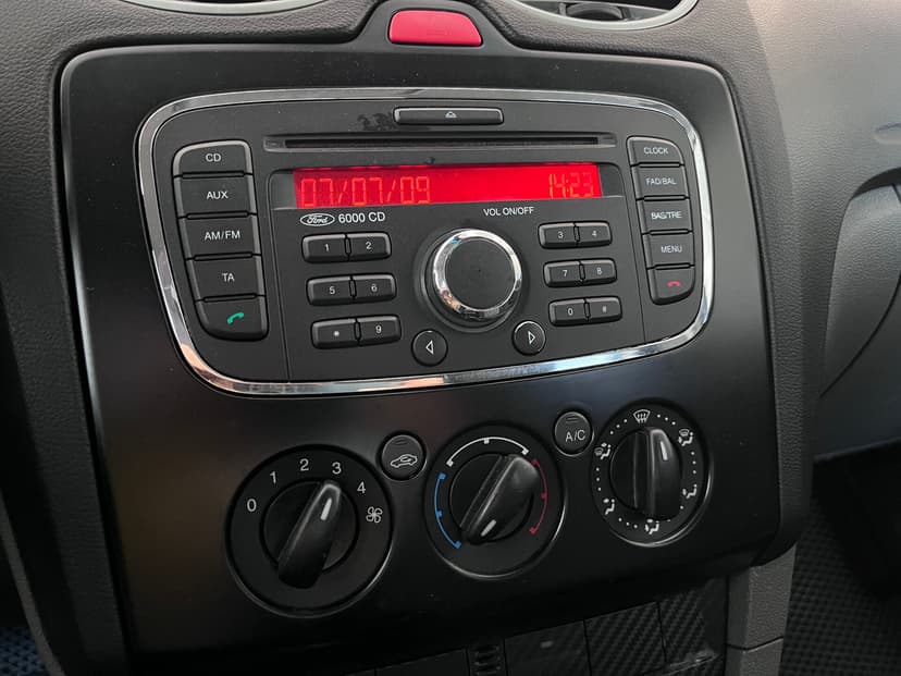 Ford Focus с пробегом, 2008 год, Волгоград, 1.6 бензин, Механика - вид 11