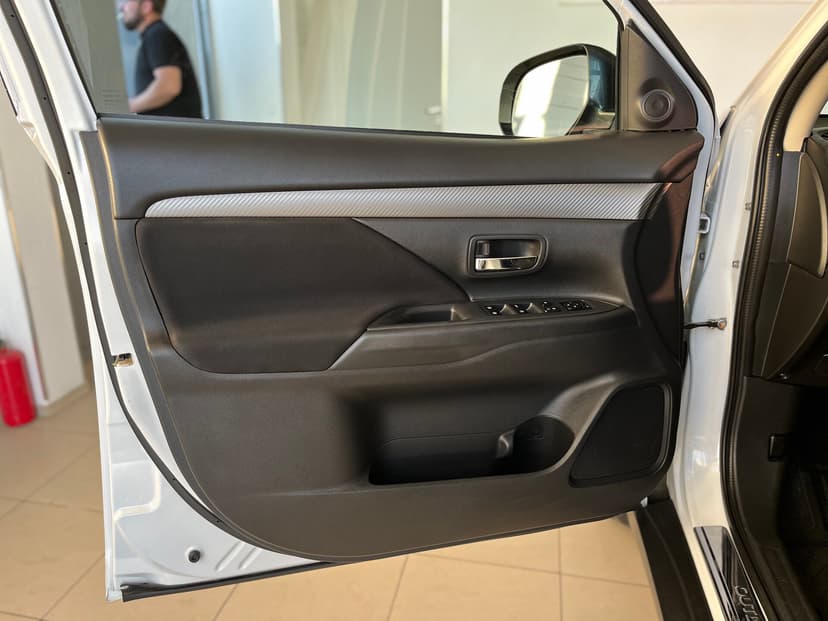 Mitsubishi Outlander с пробегом, 2016 год, Волгоград, 2.0 бензин, Вариатор - вид 22