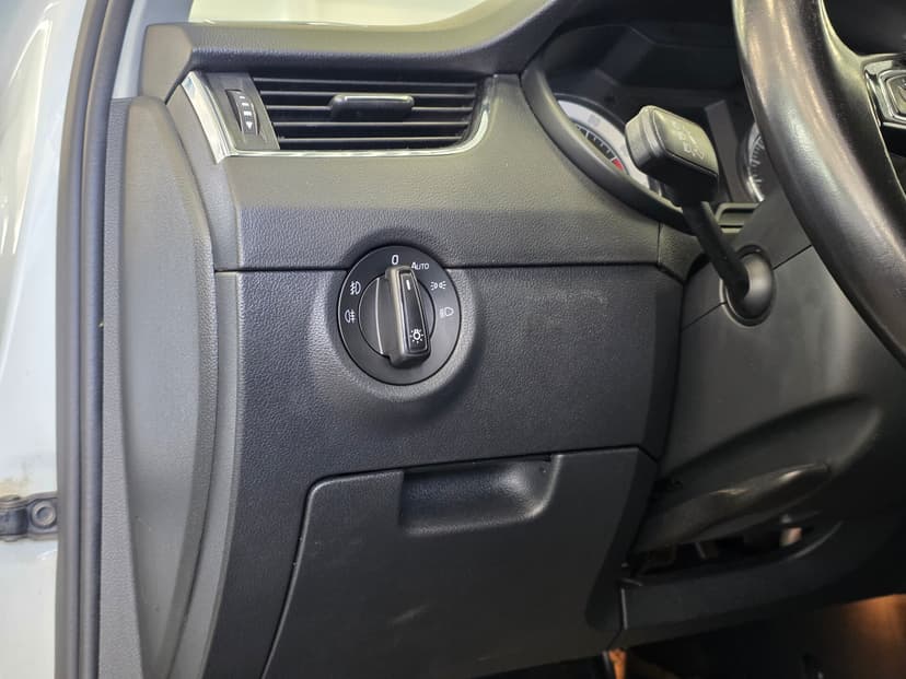 Skoda Octavia с пробегом, 2017 год, Волгоград, 1.6 бензин, Автомат - вид 20