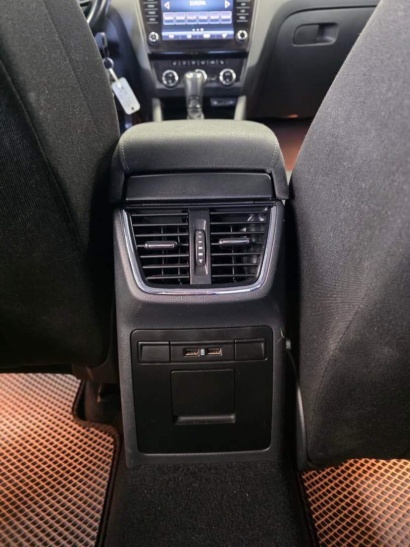 Skoda Octavia с пробегом, 2017 год, Волгоград, 1.6 бензин, Автомат - вид 23