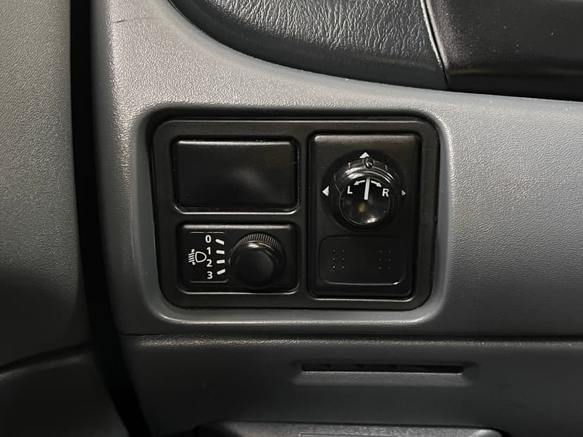 Nissan Almera Classic с пробегом, 2006 год, Волгоград, 1.6 бензин, Механика - вид 13