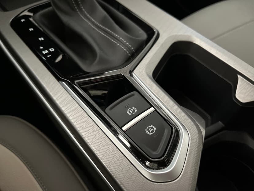 Geely Emgrand с пробегом, 2024 год, Волгоград, 1.5 бензин, Автомат - вид 21