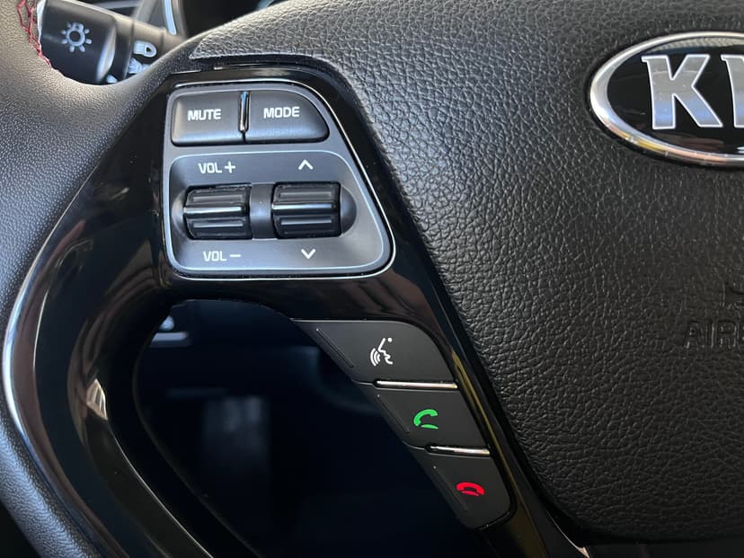 KIA Cerato с пробегом, 2017 год, Волгоград, 1.6 бензин, Автомат - вид 11