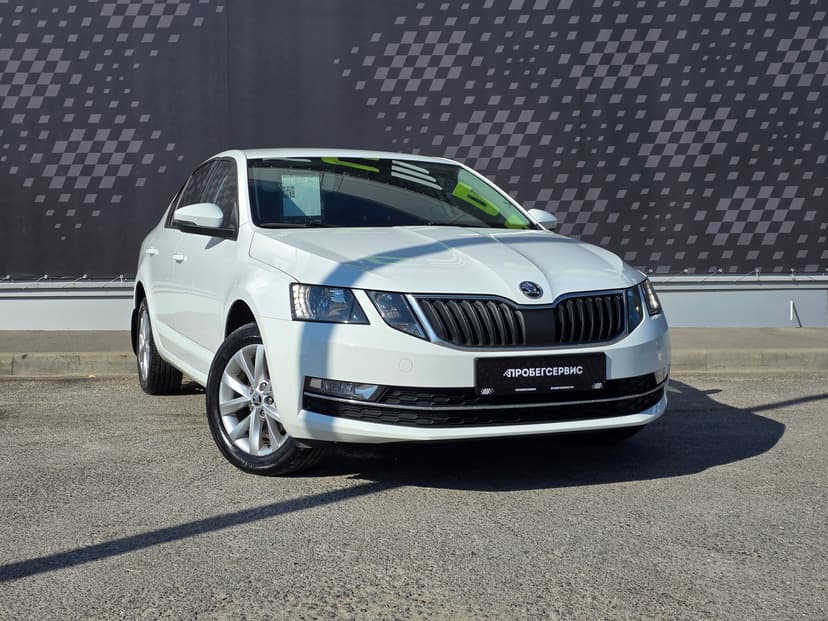 Skoda Octavia с пробегом, 2017 год, Волгоград, 1.6 бензин, Автомат - вид 3