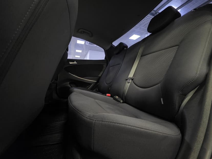 Hyundai Solaris с пробегом, 2015 год, Волгоград, 1.4 бензин, Механика - вид 24