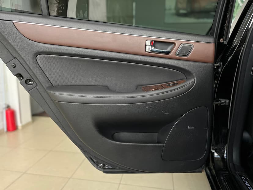 Hyundai Genesis с пробегом, 2010 год, Волгоград, 3.8 бензин, Автомат - вид 36