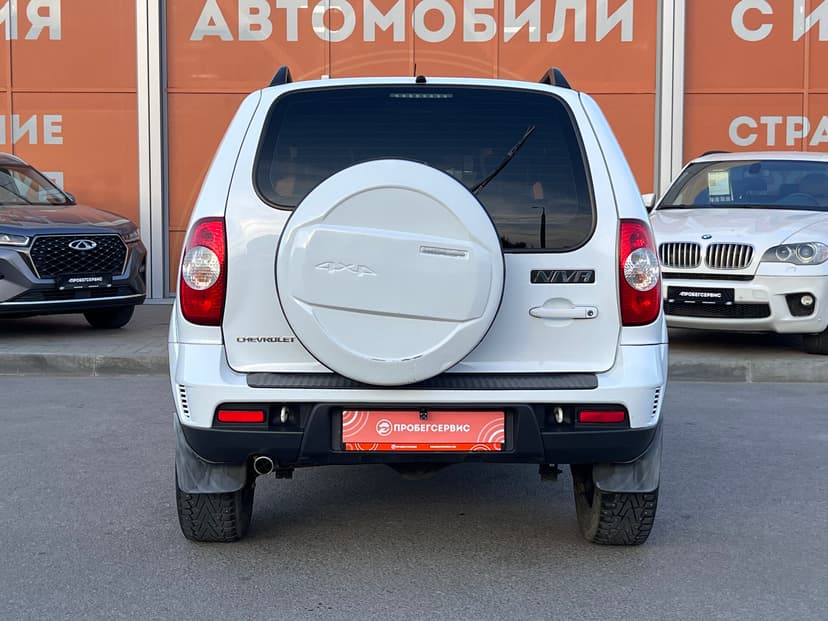 Chevrolet Niva с пробегом, 2017 год, Волгоград, 1.7 бензин, Механика - вид 6