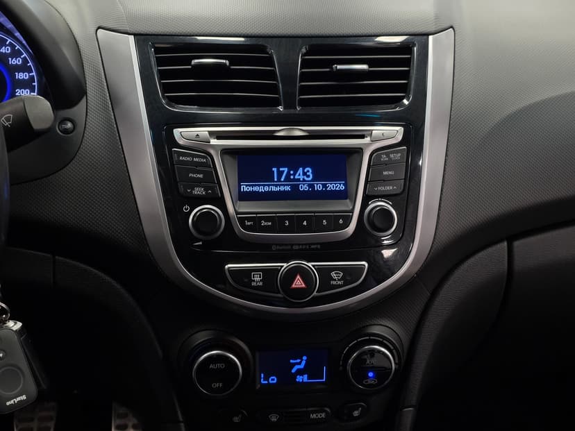 Hyundai Solaris с пробегом, 2015 год, Волгоград, 1.4 бензин, Механика - вид 15