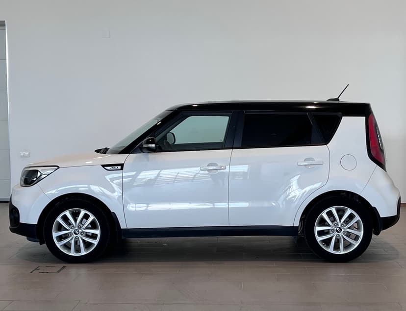 KIA Soul с пробегом, 2018 год, Волгоград, 2.0 бензин, Автомат - вид 3