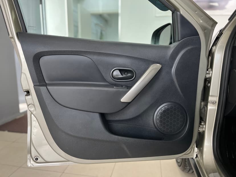 Renault Sandero Stepway с пробегом, 2021 год, Волгоград, 1.6 бензин, Механика - вид 22