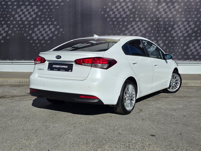 KIA Cerato с пробегом, 2017 год, Волгоград, 2.0 бензин, Автомат - вид 2