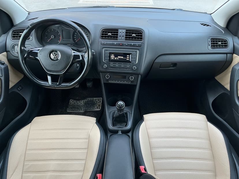 volkswagen-polo-2017-9-8