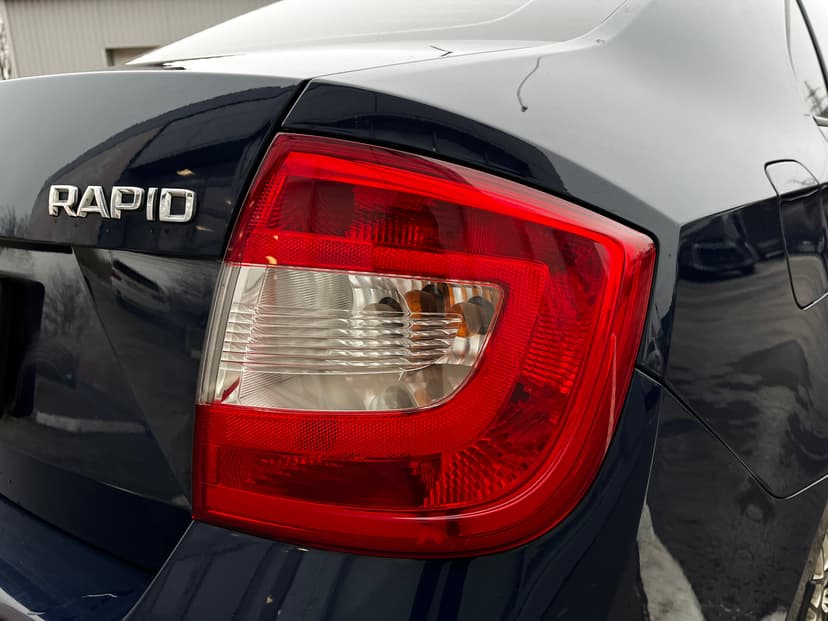 skoda-rapid-2015-824-19