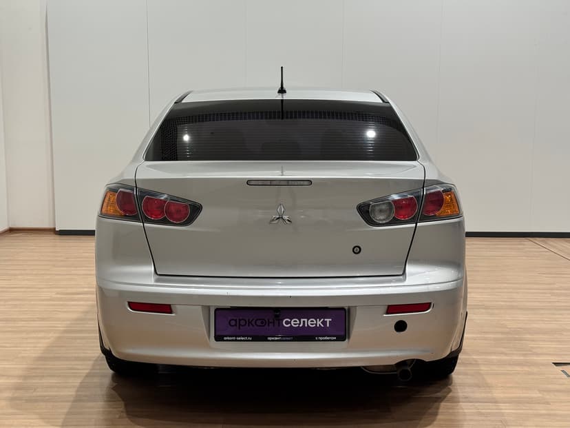 mitsubishi-lancer-2013-974-7