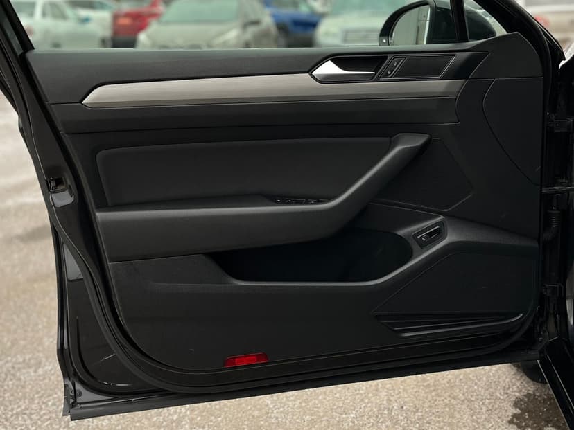 volkswagen-passat-2016-805-22