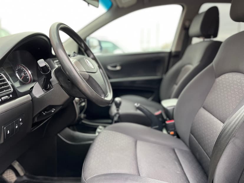 ssangyong-actyon-2012-875-21