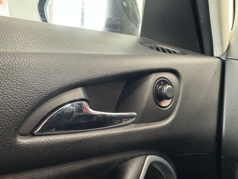 opel-zafira-2013-121-19