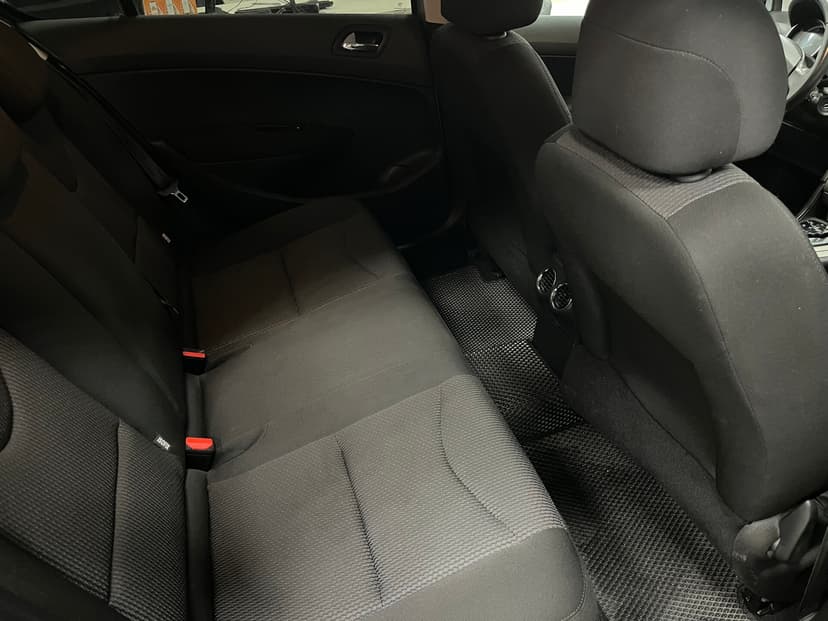 peugeot-408-2012-628-14