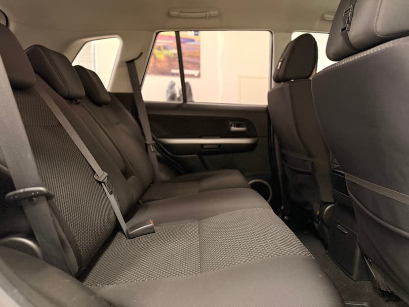 suzuki-grand vitara-2011-746-24