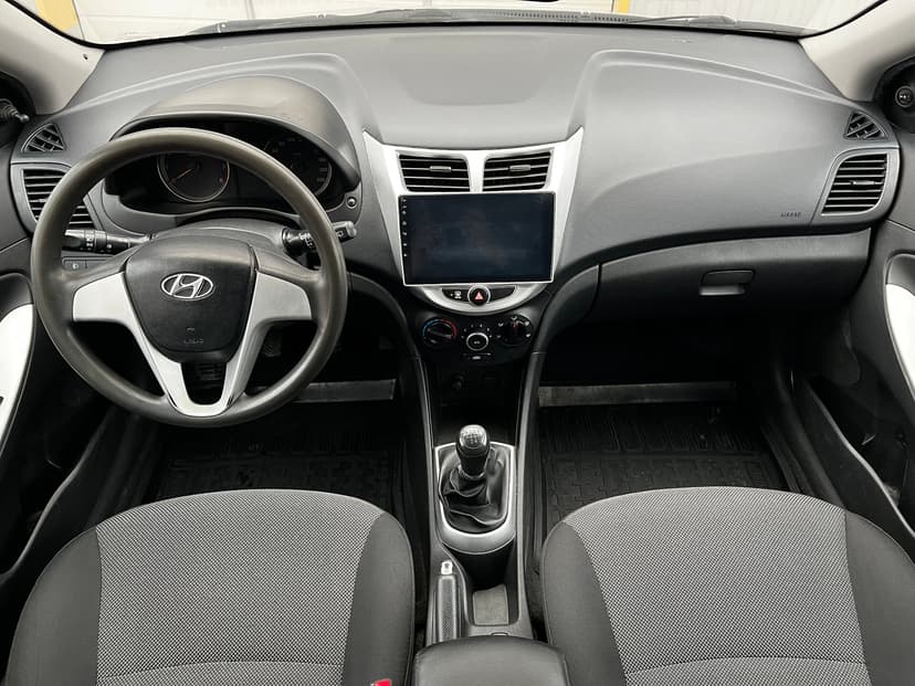 hyundai-solaris-2013-777-7
