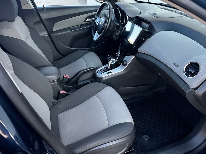 chevrolet-cruze-2010-552-19