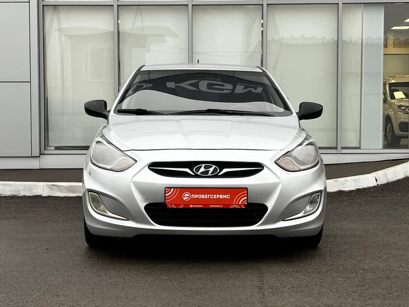 hyundai-solaris-2013-777-1