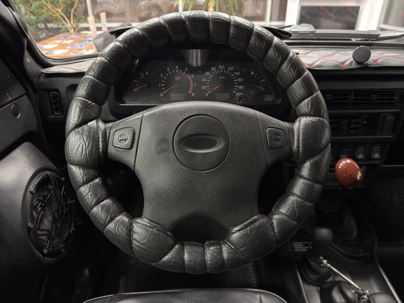 ваз (lada)-4x4 (нива)-2015-542-11