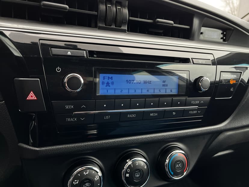 toyota-corolla-2015-715-9