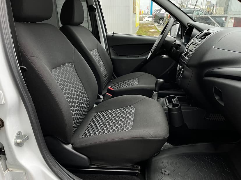 ваз (lada)-granta-2023-827-27