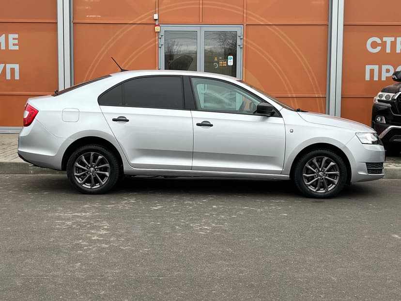 skoda-rapid-2017-873-3