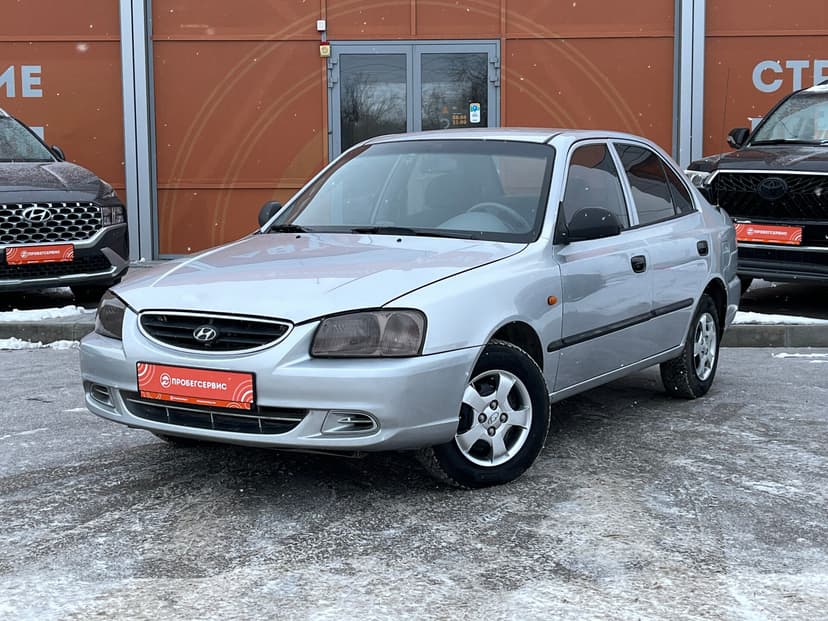 hyundai-accent-2004-1051-0