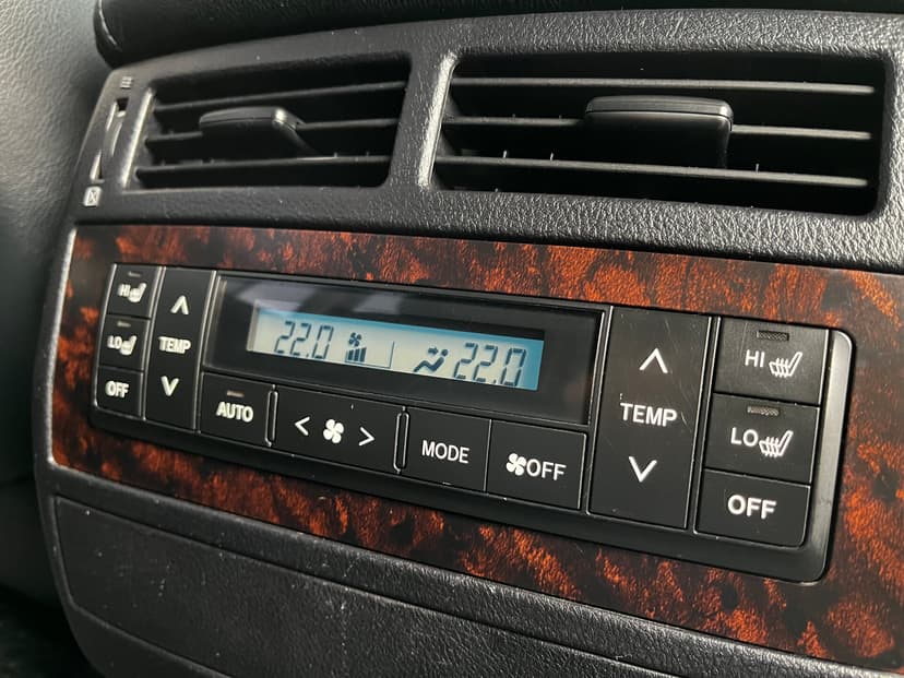 toyota-land cruiser-2011-771-26