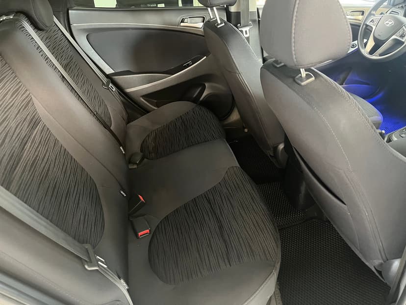 hyundai-solaris-2014-339-19