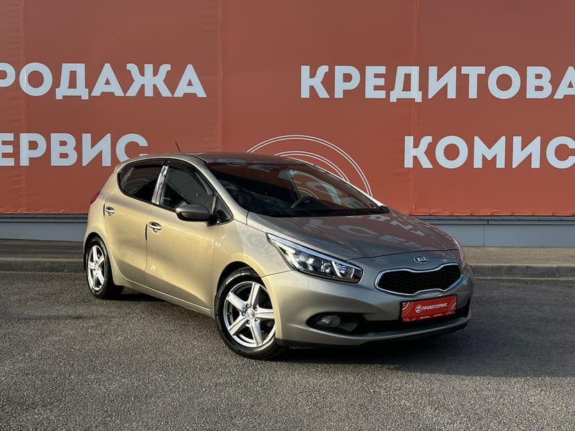 kia-ceed-2012-434-2