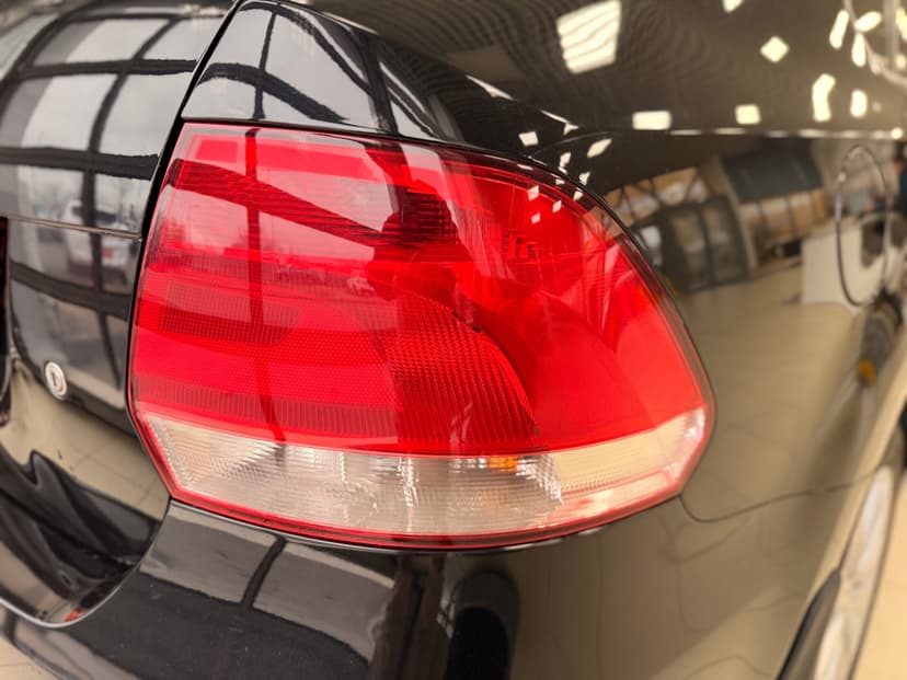 volkswagen-polo-2013-870-9