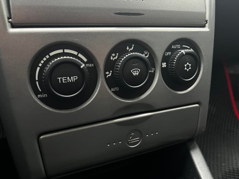 ваз (lada)-priora-2012-829-10