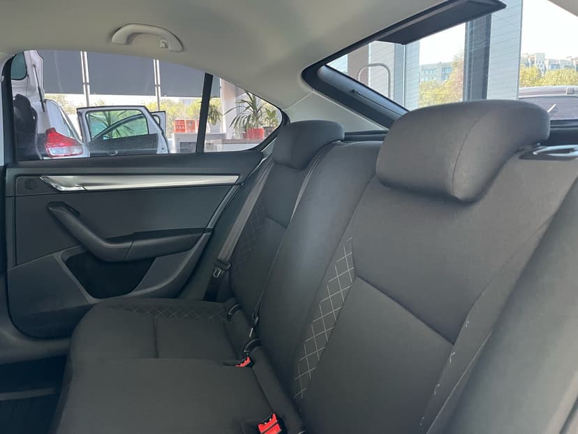 skoda-octavia-2020-154-28