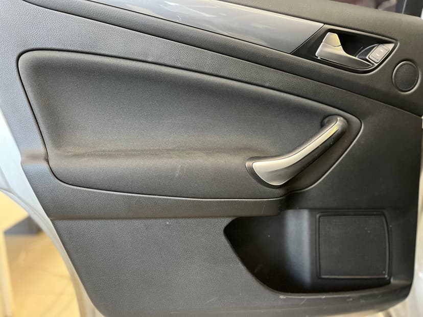 ford-mondeo-2012-1021-26