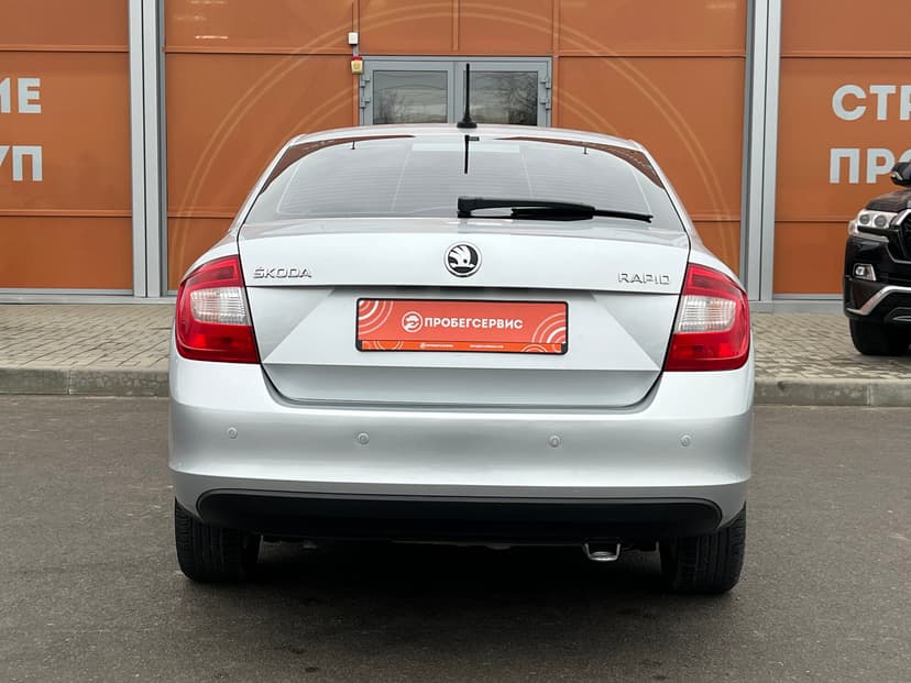 skoda-rapid-2017-873-5