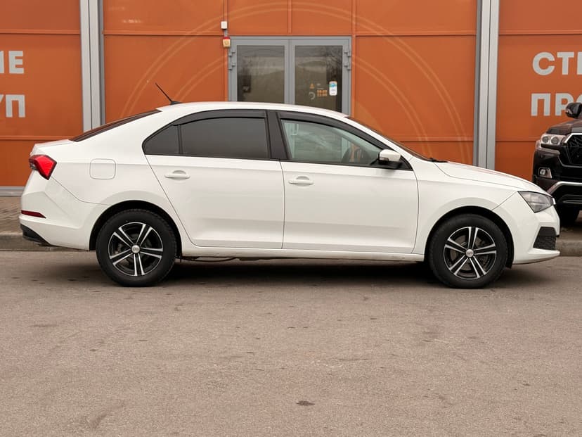 skoda-rapid-2021-871-3