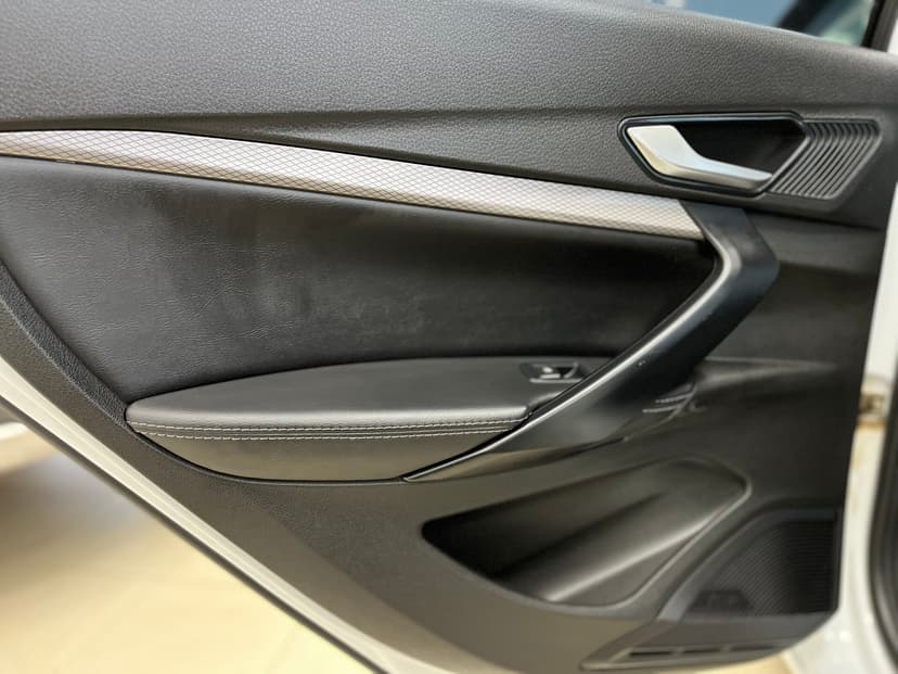 ваз (lada)-vesta-2023-844-30