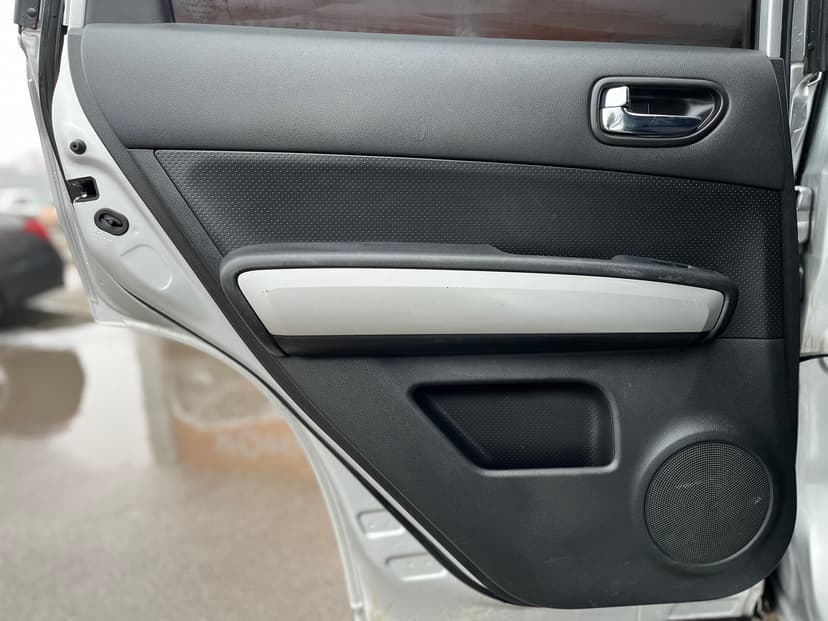 nissan-x-trail-2012-958-25