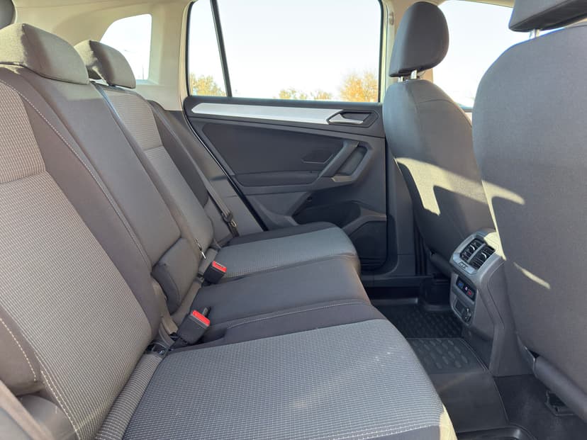 volkswagen-tiguan-2021-623-23