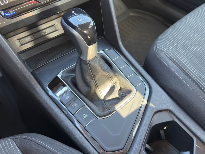 volkswagen-tiguan-2021-623-15