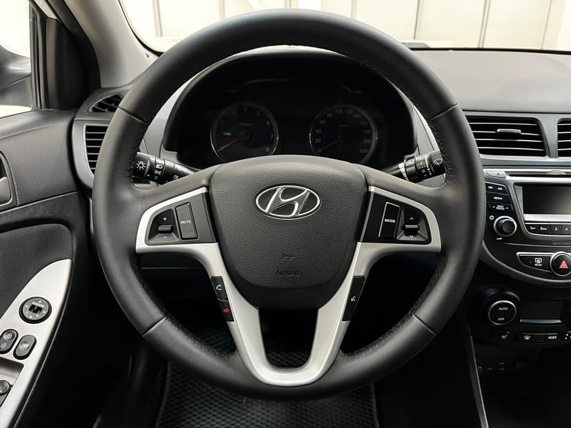 hyundai-solaris-2016-505-12
