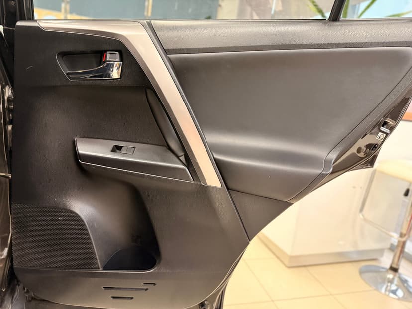 toyota-rav4-2015-839-26