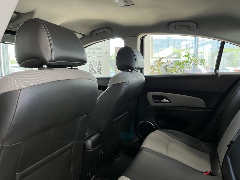 chevrolet-cruze-2013-144-31